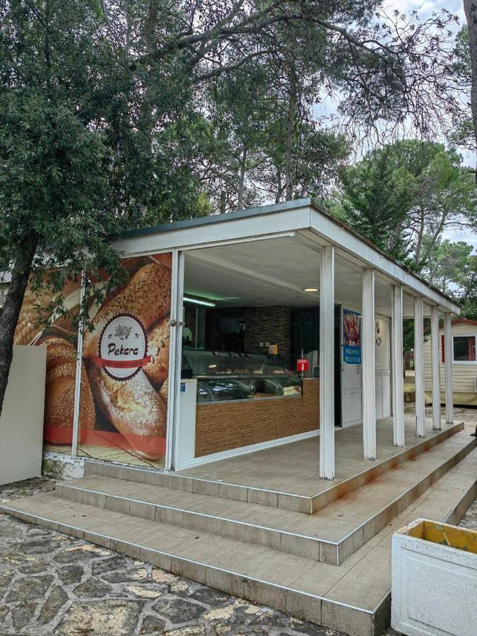 Mobile Home Tonka Biograd Na Moru Εξωτερικό φωτογραφία